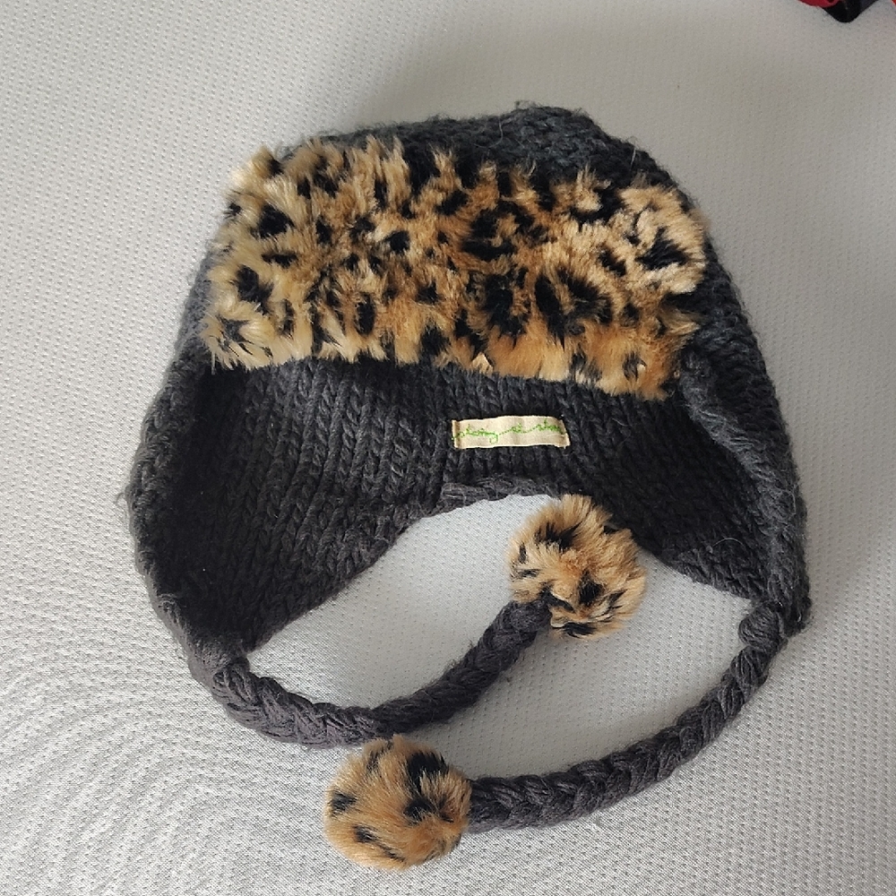 Anthropologie Charcoal and Leopard Hat
